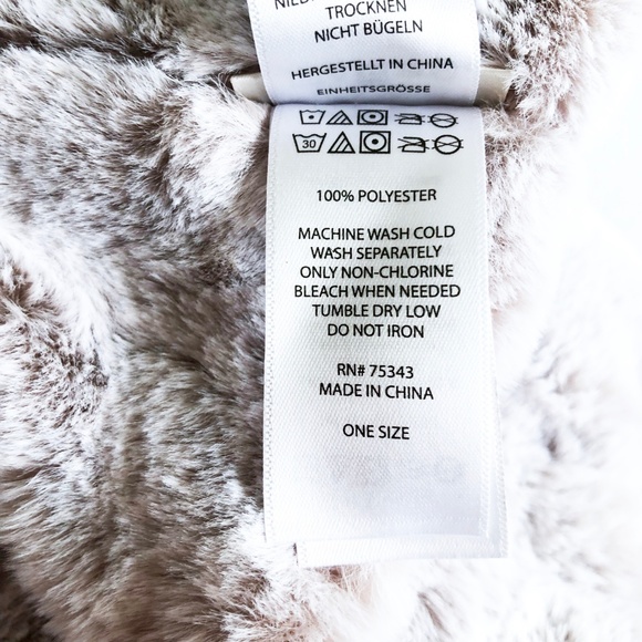 SOLD! Amazing Soft Faux Fur Infinity Scarf NWT! - Picture 5 of 7